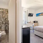 Domi Pensionat 4*