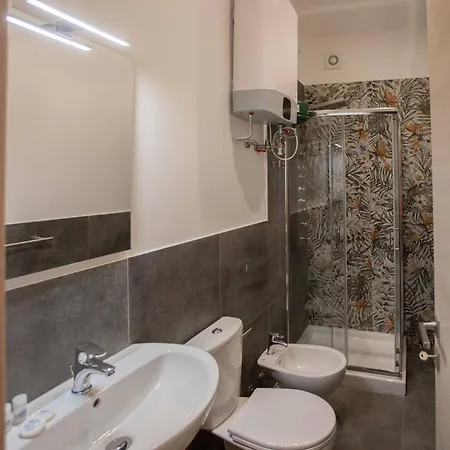 Domi Guest house *
